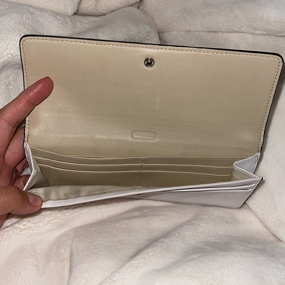 Coach Wallet - Picture 3 of 4